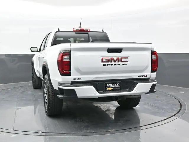 2024 GMC Canyon 4WD AT4