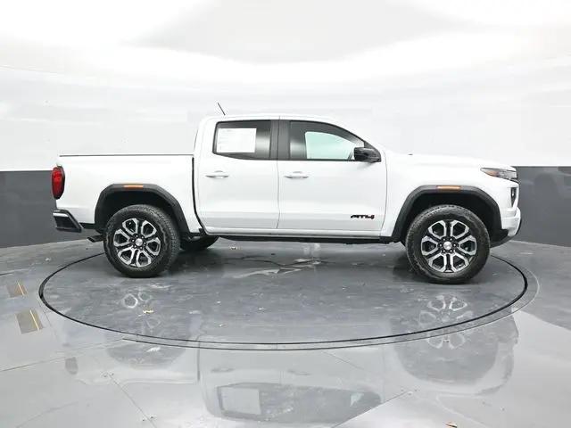 2024 GMC Canyon 4WD AT4