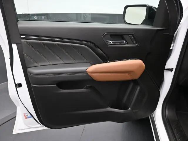 2024 GMC Canyon 4WD AT4