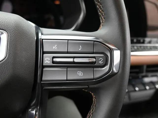 2024 GMC Canyon 4WD AT4