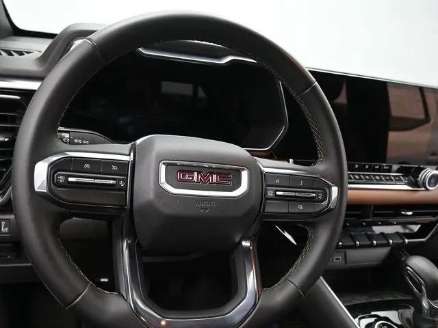 2024 GMC Canyon 4WD AT4