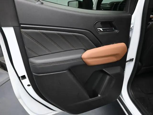 2024 GMC Canyon 4WD AT4