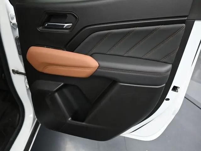 2024 GMC Canyon 4WD AT4