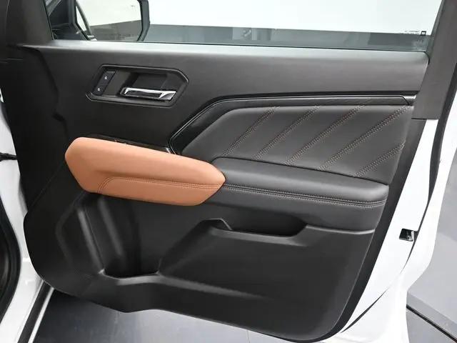 2024 GMC Canyon 4WD AT4