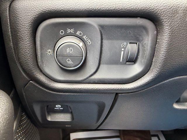 2023 Ram 1500 Big Horn Crew Cab 4x4 64 Box