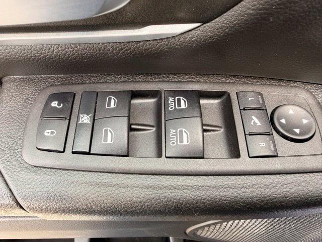 2023 Ram 1500 Big Horn Crew Cab 4x4 64 Box