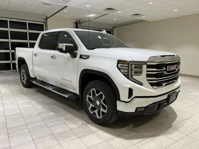 2026 GMC Sierra 1500 Crew Cab, Short Bed, SLT, RWD