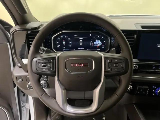 2026 GMC Sierra 1500 Crew Cab, Short Bed, SLT, RWD
