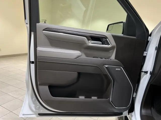 2026 GMC Sierra 1500 Crew Cab, Short Bed, SLT, RWD