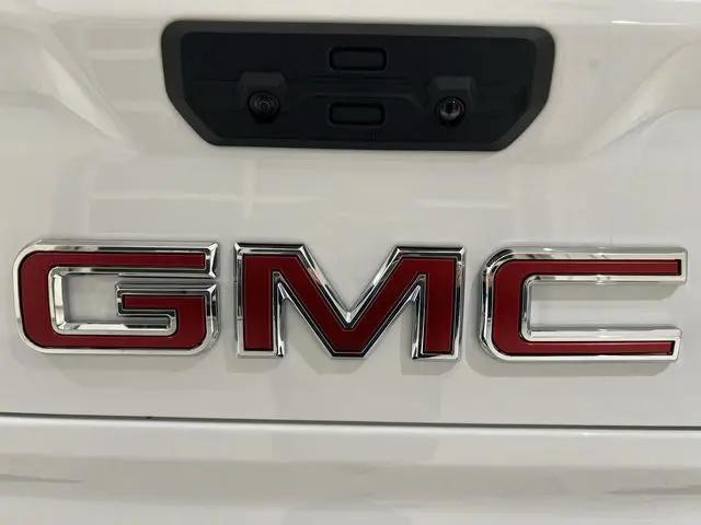 2026 GMC Sierra 1500 Crew Cab, Short Bed, SLT, RWD