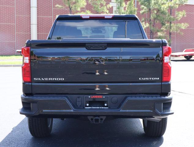 2026 Chevrolet Silverado 1500 4WD Crew Cab Short Bed Custom