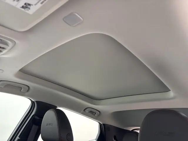 2027 Chevrolet Bolt RS FWD