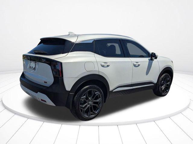 2025 Nissan Kicks SR FWD