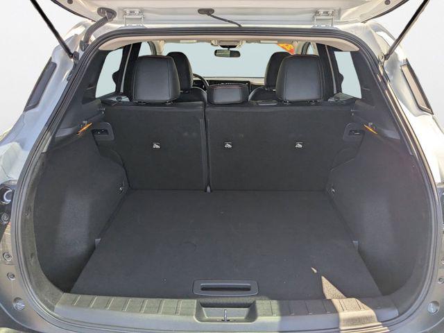 2025 Nissan Kicks SR FWD