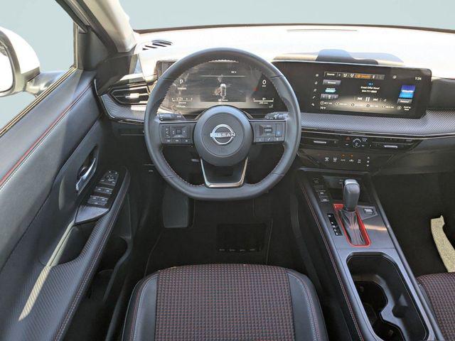 2025 Nissan Kicks SR FWD
