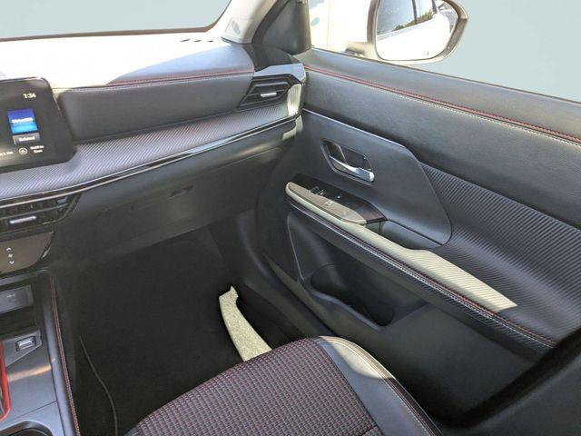 2025 Nissan Kicks SR FWD