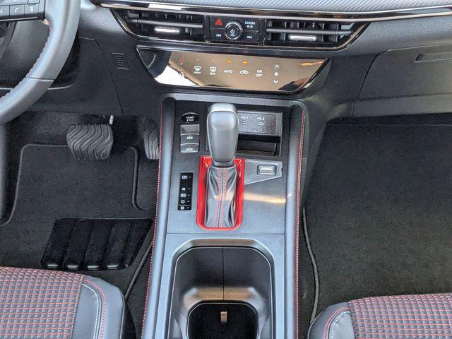 2025 Nissan Kicks SR FWD