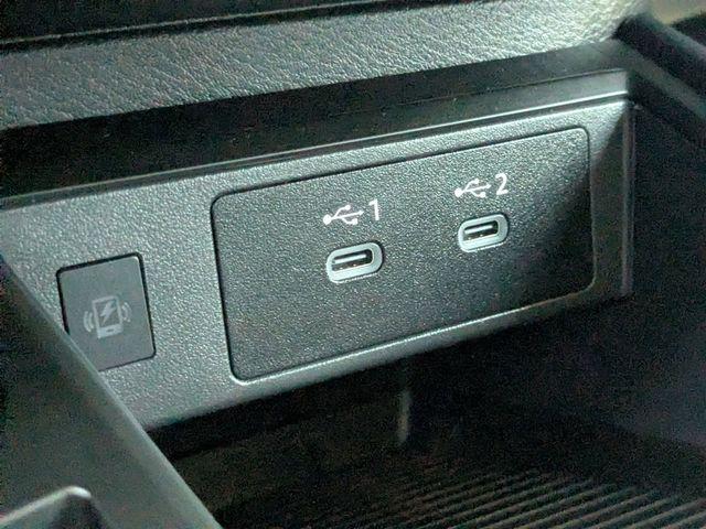 2025 Nissan Kicks SR FWD