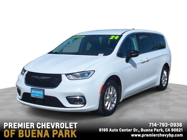 2024 Chrysler Pacifica Touring L for sale in Buena Park, CA
