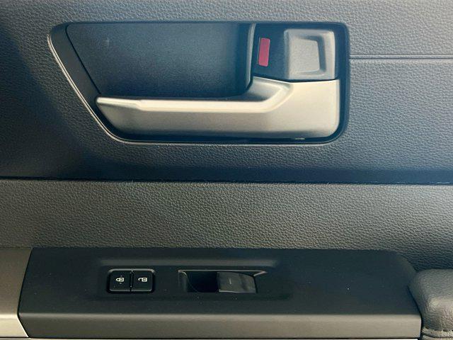 2026 Toyota Tundra SR5 CrewMax 5.5' Bed