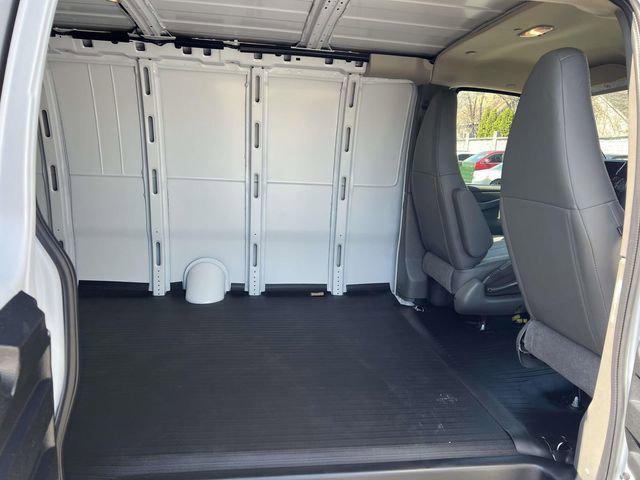 2026 GMC Savana Cargo 2500 Extended Wheelbase, Work Van, RWD