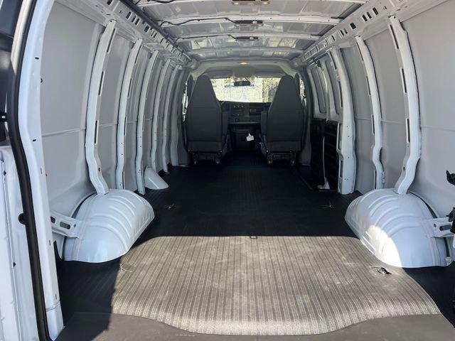 2026 GMC Savana Cargo 2500 Extended Wheelbase, Work Van, RWD