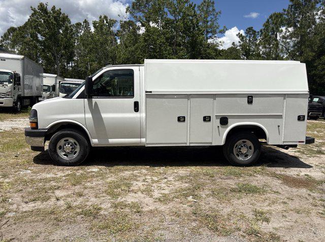 2026 Chevrolet Express Cutaway Work Van