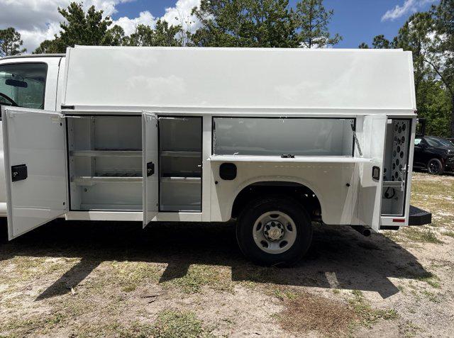 2026 Chevrolet Express Cutaway Work Van