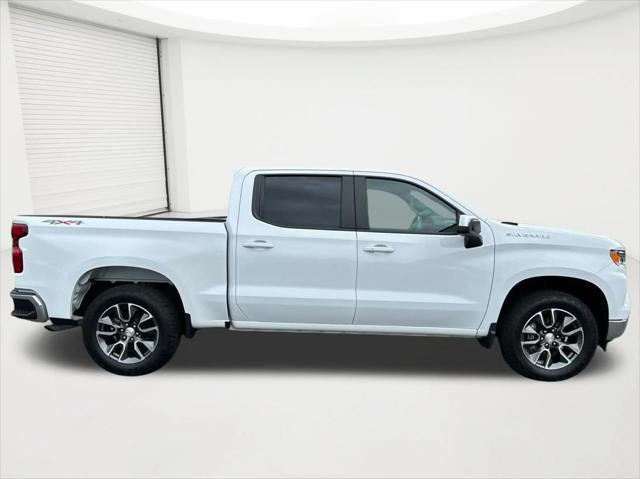 2022 Chevrolet Silverado 1500 4WD Crew Cab Short Bed LT with 2FL