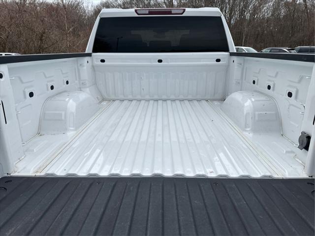 2022 Chevrolet Silverado 1500 4WD Crew Cab Short Bed LT with 2FL