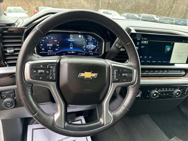 2022 Chevrolet Silverado 1500 4WD Crew Cab Short Bed LT with 2FL