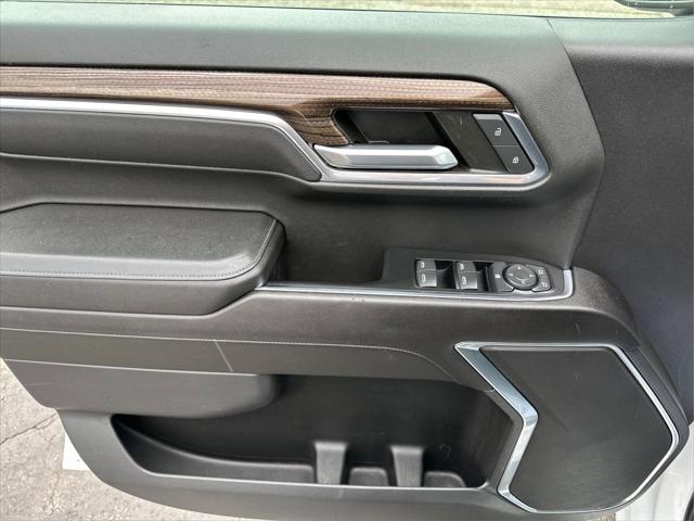 2022 Chevrolet Silverado 1500 4WD Crew Cab Short Bed LT with 2FL