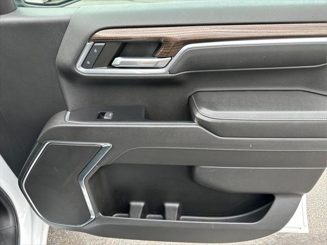 2022 Chevrolet Silverado 1500 4WD Crew Cab Short Bed LT with 2FL