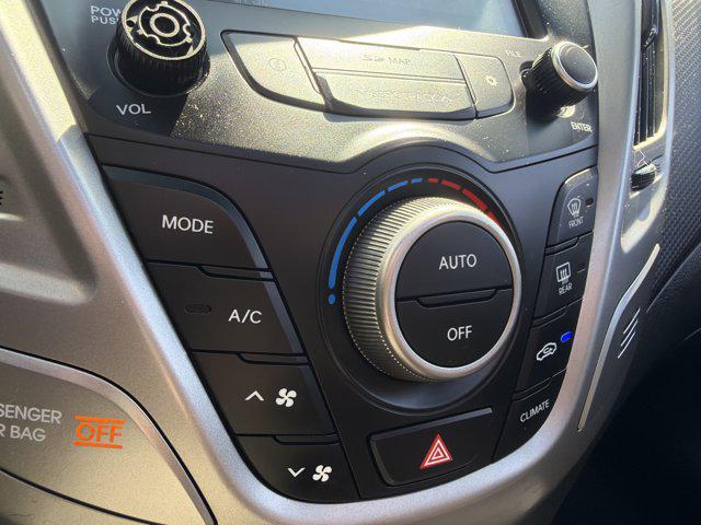 2017 Hyundai Veloster Value Edition