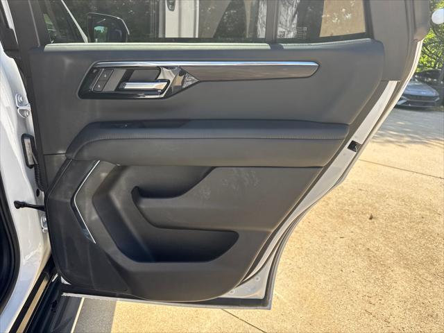 2025 Chevrolet Tahoe 4WD LT