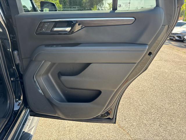 2025 Chevrolet Tahoe 4WD LT