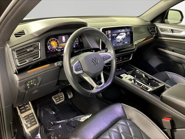 2024 Volkswagen Atlas Cross Sport 2.0T SEL Premium R-Line