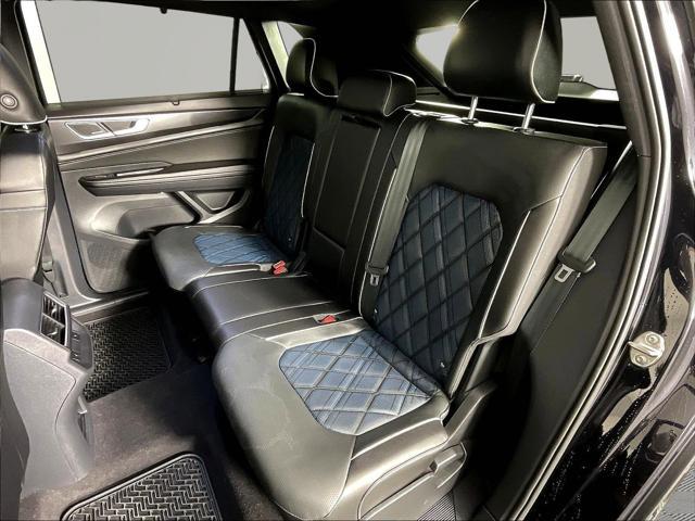 2024 Volkswagen Atlas Cross Sport 2.0T SEL Premium R-Line
