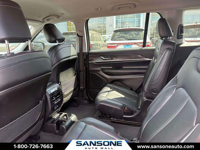 2023 Jeep Grand Cherokee L Limited 4x4