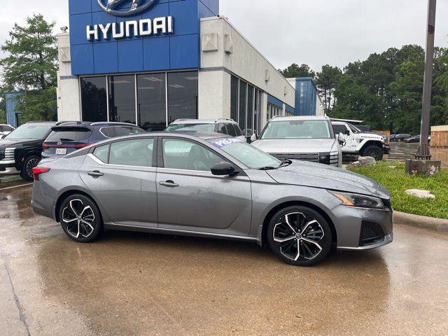 2024 Nissan Altima SR FWD
