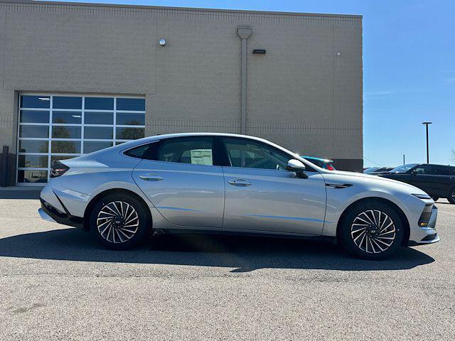 2026 Hyundai Sonata Hybrid SEL