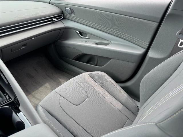 2025 Hyundai Elantra Hybrid SEL Sport