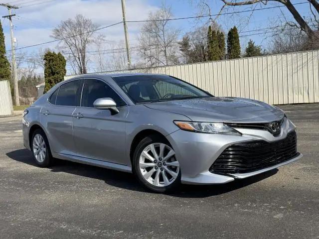 2020 Toyota Camry LE for sale in St Louis, MI