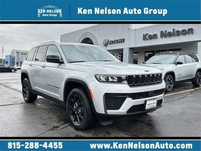 2026 Jeep Grand Cherokee GRAND CHEROKEE LAREDO ALTITUDE 4X4
