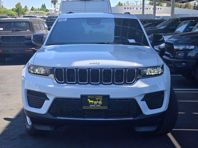 2026 Jeep Grand Cherokee GRAND CHEROKEE LAREDO X 4X4