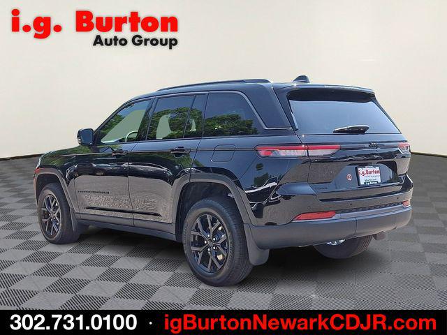 2026 Jeep Grand Cherokee GRAND CHEROKEE LAREDO ALTITUDE 4X4 2026 Jeep Grand Cherokee GRAND CHEROKEE LAREDO ALTITUDE 4X4