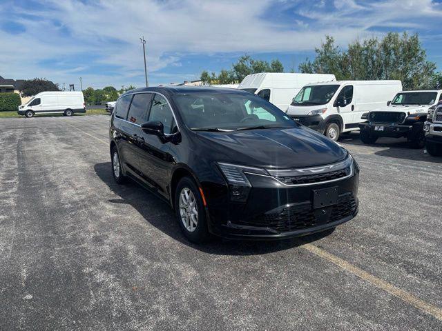 2027 Chrysler Pacifica PACIFICA SELECT