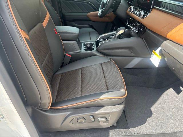2026 GMC Canyon AT4, 4WD