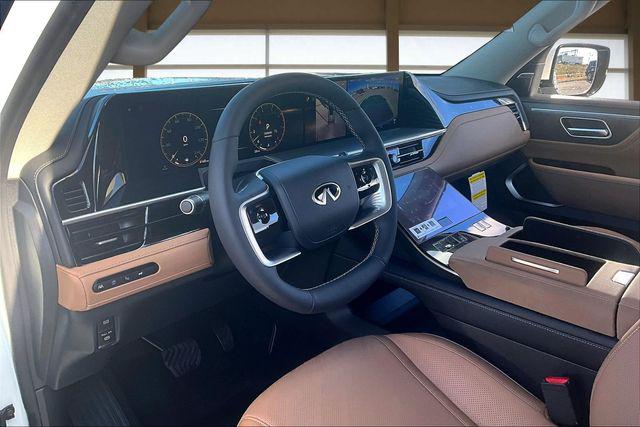 2026 INFINITI QX80 LUXE