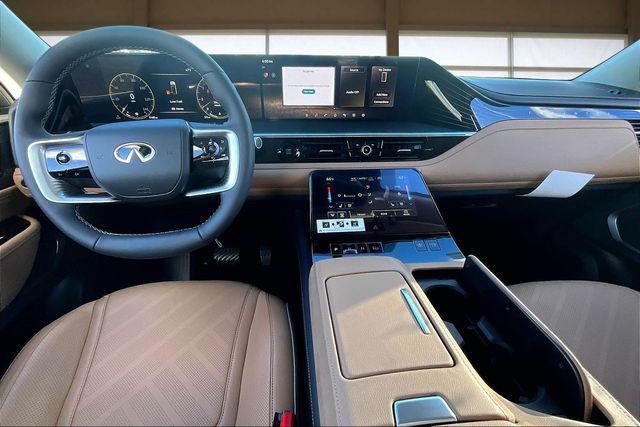 2026 INFINITI QX80 LUXE